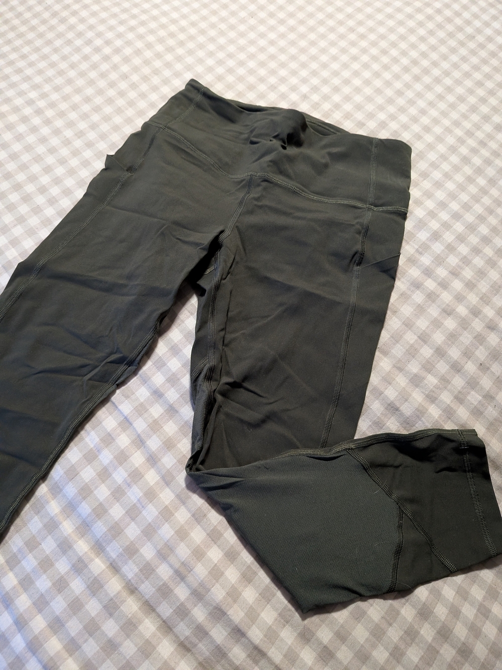Lululemon Forest Green Running Leggings Side Pockets Size 6